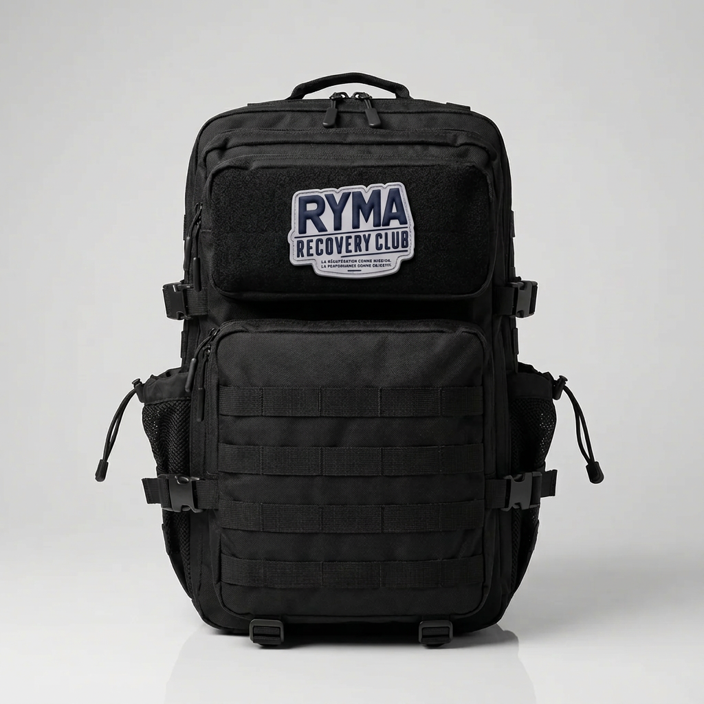 Patch Velcro RYMA Recovery Club fixé sur un sac
